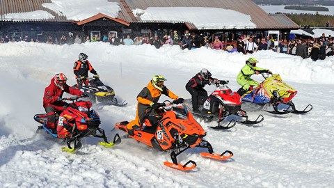 SnowRider Hillcross 13 April på Gesundaberget